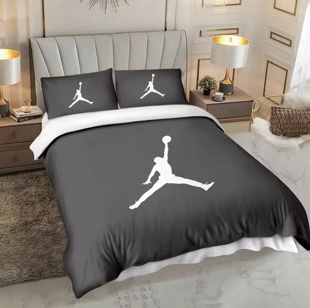 Jump Grey/White Quilt Cover