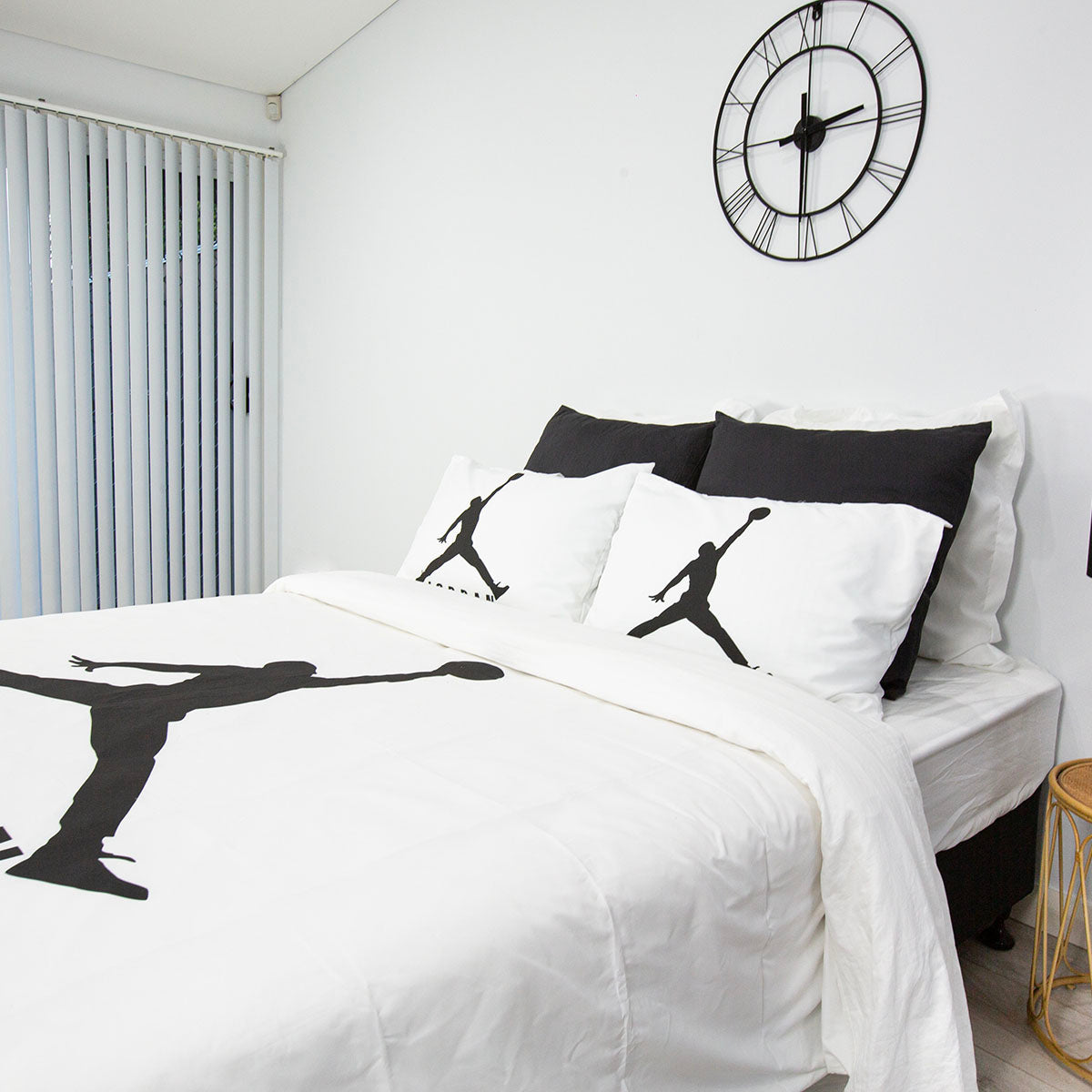 JUMP WHITE JORDAN QUILT COVER
