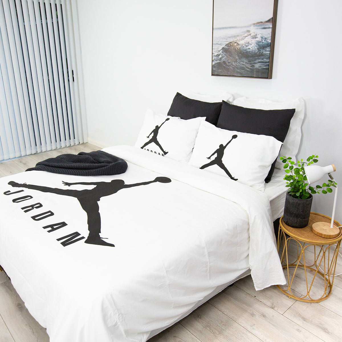 JUMP WHITE JORDAN QUILT COVER