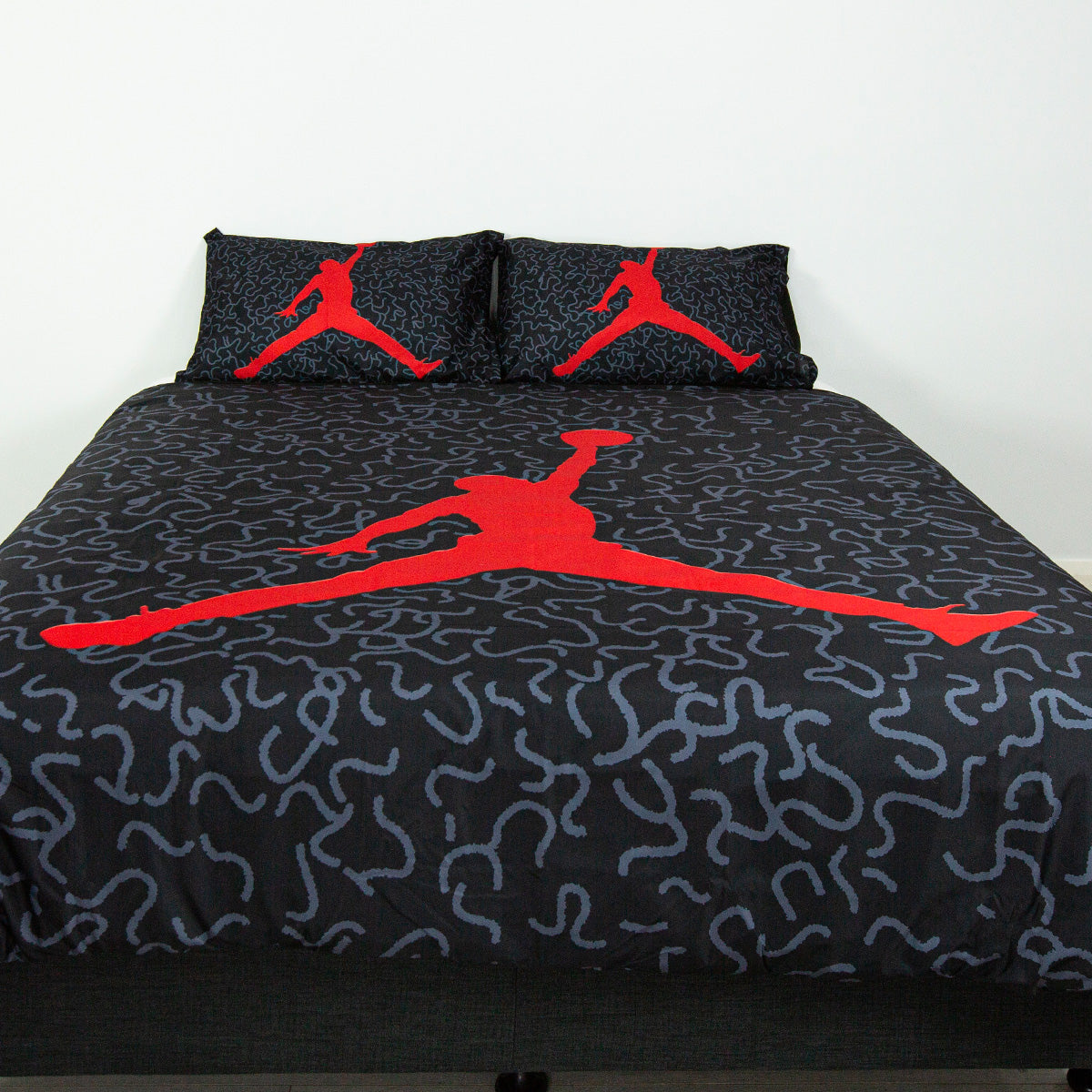 Jump Grey Quilt Cover