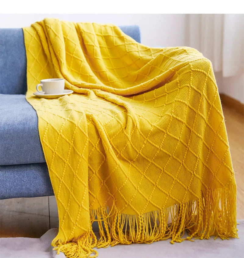 Chunky Knit Throw with Tassels