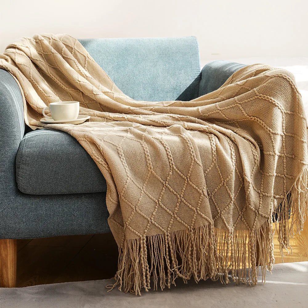 Chunky Knit Throw with Tassels